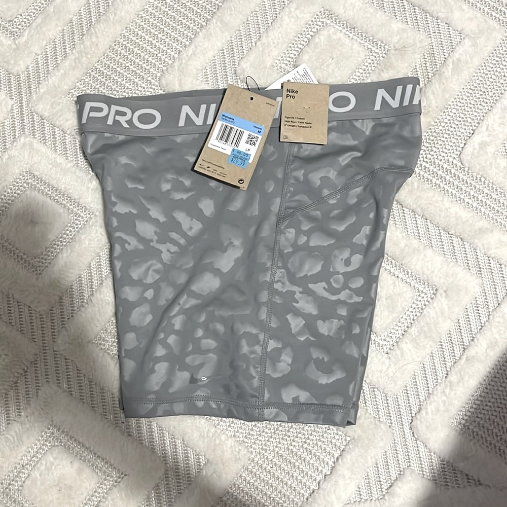 NWT Nike pro shorts